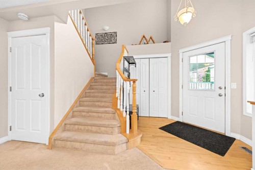 40 Hidden Point Nw, Calgary, AB 