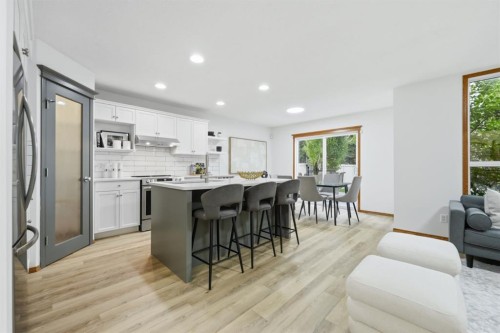 2020 Bridlemeadows Manor Sw, Calgary, AB - Indoor