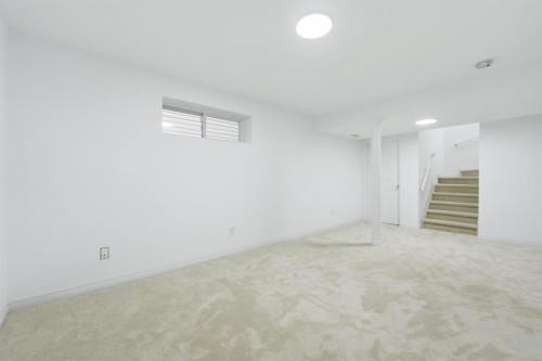 2020 Bridlemeadows Manor Sw, Calgary, AB - Indoor