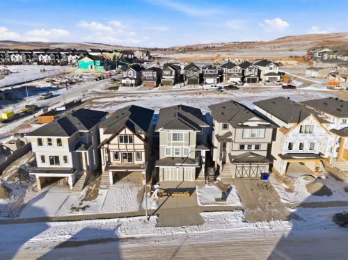 105 Heritage Boulevard, Cochrane, AB 