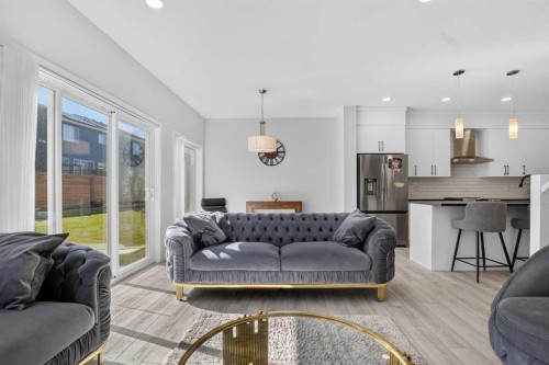 274 Lucas Place Nw, Calgary, AB 