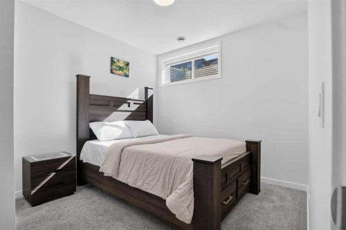 274 Lucas Place Nw, Calgary, AB 