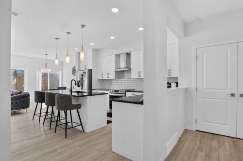 274 Lucas Place Nw, Calgary, AB 