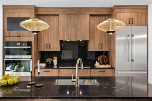 13 Topaz Place, Cochrane, AB - Indoor Photo Showing Kitchen