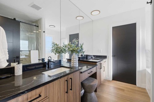 13 Topaz Place, Cochrane, AB - Indoor Photo Showing Kitchen