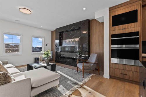 13 Topaz Place, Cochrane, AB - Indoor Photo Showing Living Room