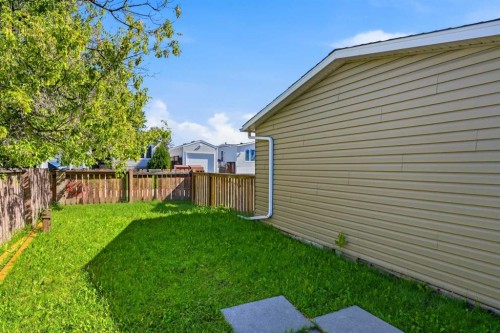 89 Spring Haven Close Se, Airdrie, AB 