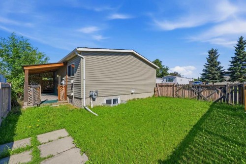 89 Spring Haven Close Se, Airdrie, AB 