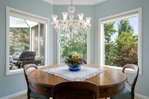 1649 Evergreen Hill Sw, Calgary, AB - Indoor Photo Showing Dining Room