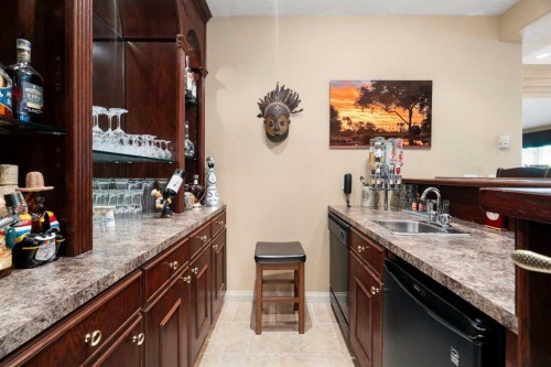 1649 Evergreen Hill Sw, Calgary, AB - Indoor Photo Showing Kitchen