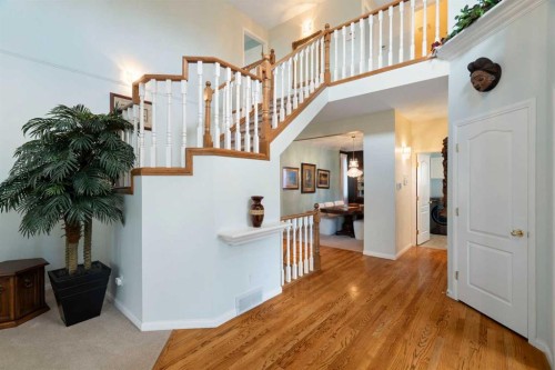 1649 Evergreen Hill Sw, Calgary, AB - Indoor Photo Showing Other Room