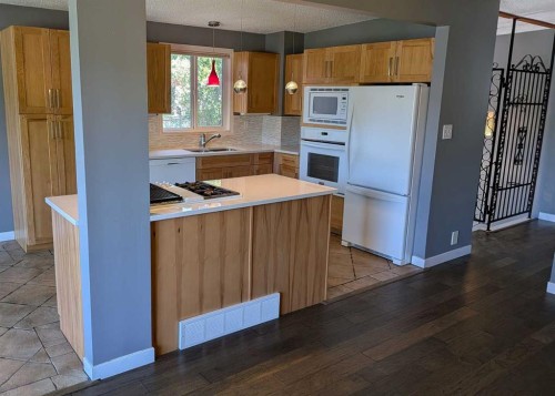 2103A 7 Street Ne, Calgary, AB 
