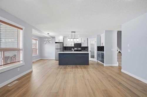 38 Saddleland Crescent Ne, Calgary, AB 