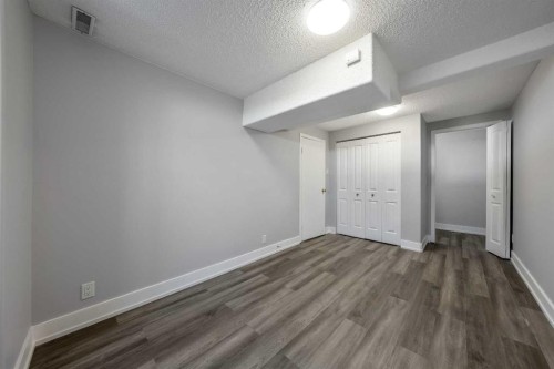 629 Agate Crescent Se, Calgary, AB - Indoor Photo Showing Other Room
