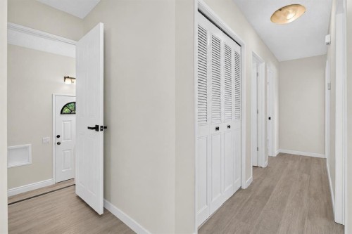 1816 Lynnover Road Se, Calgary, AB 