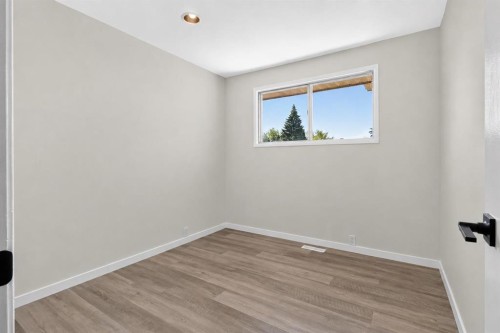 1816 Lynnover Road Se, Calgary, AB 