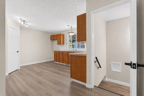 1816 Lynnover Road Se, Calgary, AB 