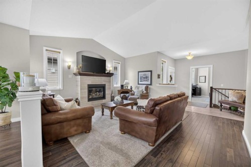 758 Stonehaven Drive, Carstairs, AB 