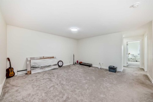 138 Silver Spruce Grove Sw, Calgary, AB 