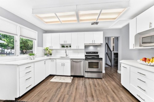 4803 5 Avenue Sw, Calgary, AB 