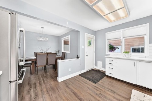 4803 5 Avenue Sw, Calgary, AB 