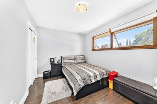 4803 5 Avenue Sw, Calgary, AB 