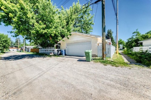 4803 5 Avenue Sw, Calgary, AB 