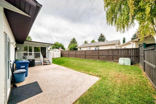 39 Deer Run Place Se, Calgary, AB - Outdoor With Deck Patio Veranda With Exterior