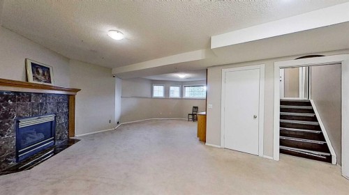 109 Edgebrook Gardens Nw, Calgary, AB 