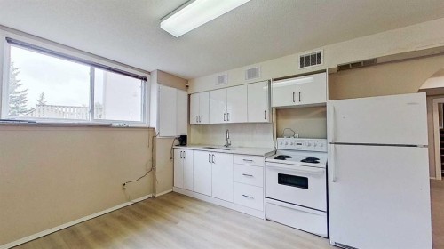 109 Edgebrook Gardens Nw, Calgary, AB 