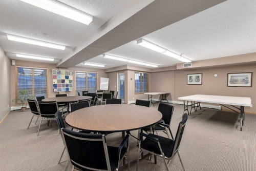 244-8535 Bonaventure Drive Se, Calgary, AB - Indoor Photo Showing Other Room