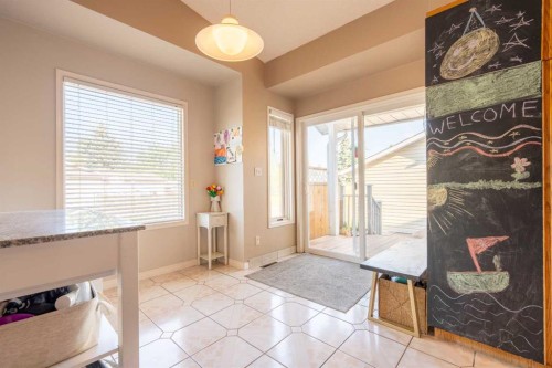 128 Sunvale Crescent Se, Calgary, AB 