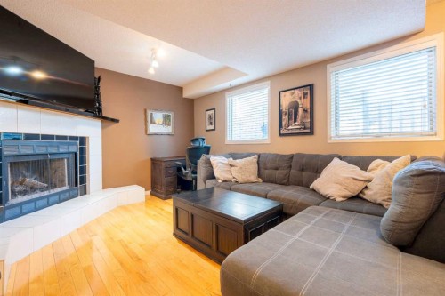 128 Sunvale Crescent Se, Calgary, AB 
