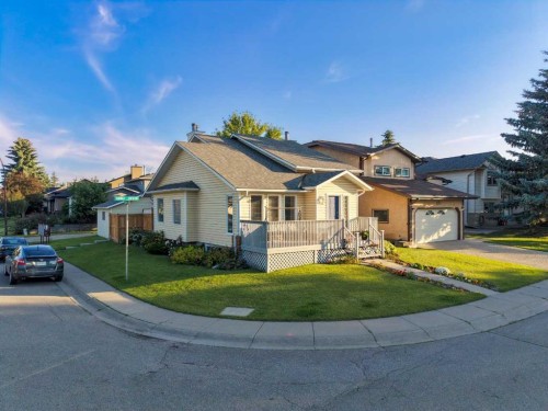 128 Sunvale Crescent Se, Calgary, AB 