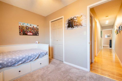 128 Sunvale Crescent Se, Calgary, AB 