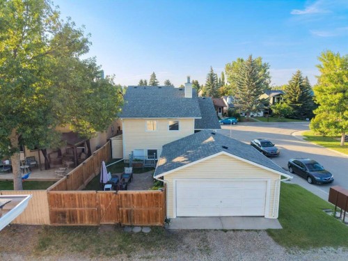 128 Sunvale Crescent Se, Calgary, AB 