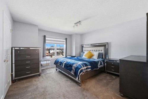 33 Saddlecrest Close Ne, Calgary, AB - Indoor Photo Showing Bedroom