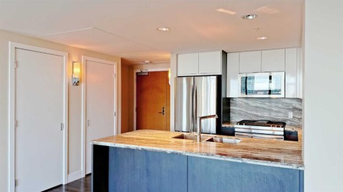 1207-510 6 Avenue Se, Calgary, AB - Indoor Photo Showing Kitchen