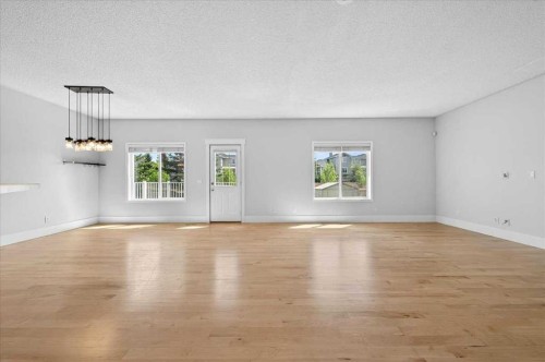 18 Cougarstone Bay Sw, Calgary, AB - Indoor