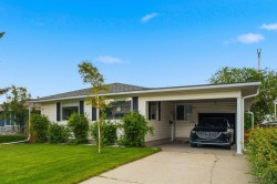4752 Nipawin Crescent NW Calgary, AB T2K 2H9