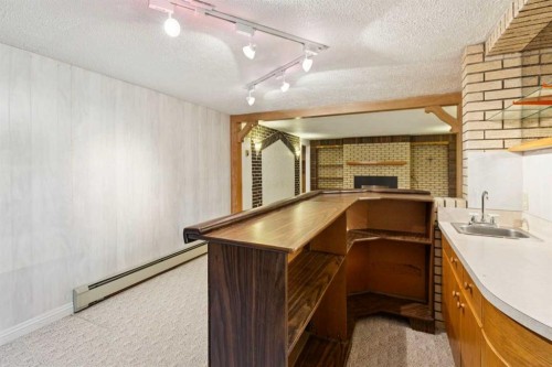 47 Montrose Crescent Ne, Calgary, AB - Indoor