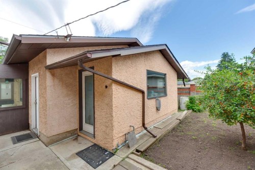 47 Montrose Crescent Ne, Calgary, AB - Outdoor With Exterior