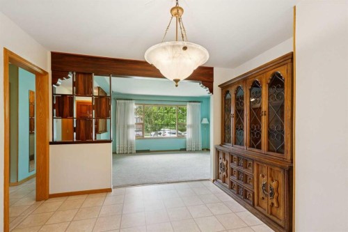 47 Montrose Crescent Ne, Calgary, AB - Indoor Photo Showing Other Room