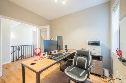 7 Aspen Stone Grove Sw, Calgary, AB 