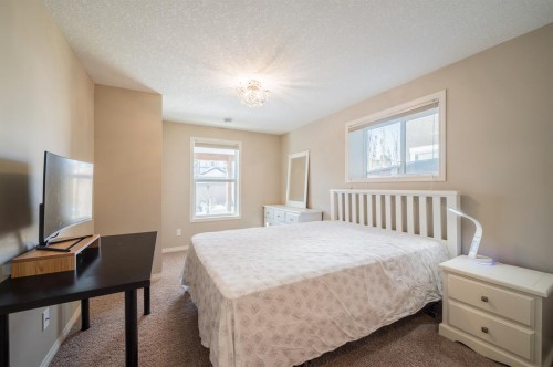 7 Aspen Stone Grove Sw, Calgary, AB 