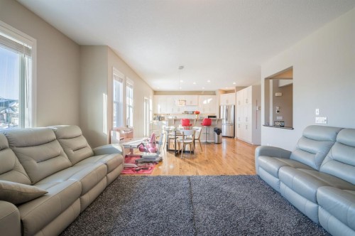 7 Aspen Stone Grove Sw, Calgary, AB 