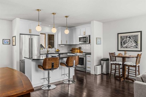 3-601 4, Canmore, AB - Indoor Photo Showing Kitchen With Stainless Steel Kitchen With Upgraded Kitchen