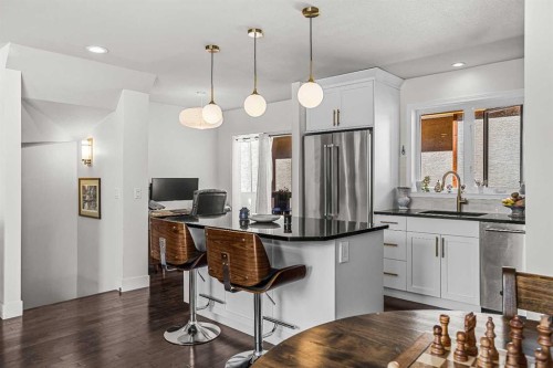 3-601 4, Canmore, AB - Indoor
