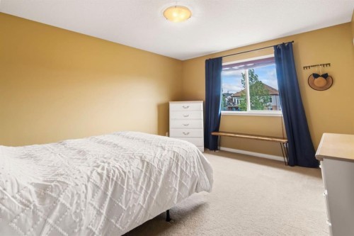 303 Railway Point Se, Langdon, AB 