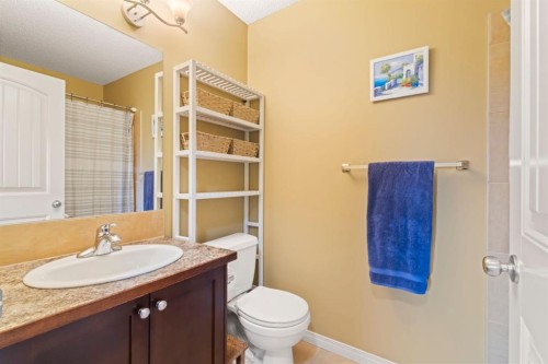 303 Railway Point Se, Langdon, AB 